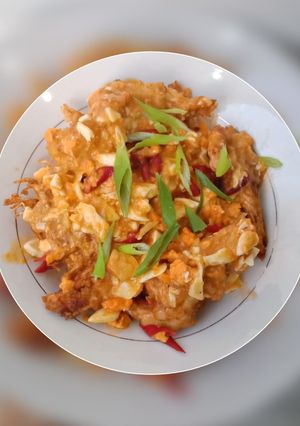 Foto resep Udang goreng tepung saus telur asin / salted egg prawn