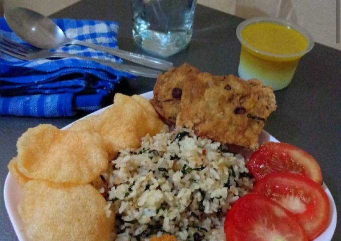 Resep: Nasi goreng daun mengkudu Irit Anti Gagal