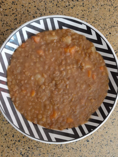Una foto de Sopa de lentejas
