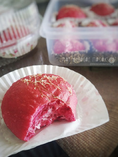 Gambar Roti Red Velvet Berkrim