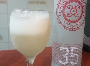 Una foto de The real Pisco Sour