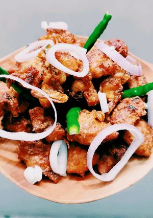 স্ট্রীট স্টাইল চিকেন পকোরা(Street style chicken pakoda recipe in Bengali) রেসিপির প্রধান ছবি