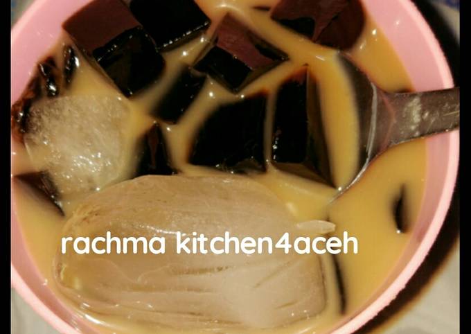 Cara Gampang Membuat Es Cappucino cincau hitam yang Lezat Sekali