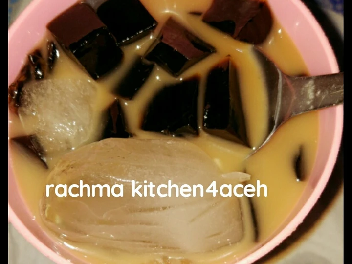 Langkah Mudah untuk Membikin Resep Es Cappucino cincau hitam yang Uenak Anti Ribet, Lezat