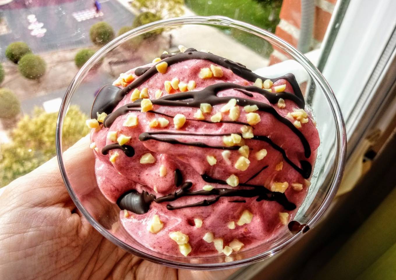 Helado de frambuesa saludable