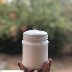 A picture of Cream cheese.