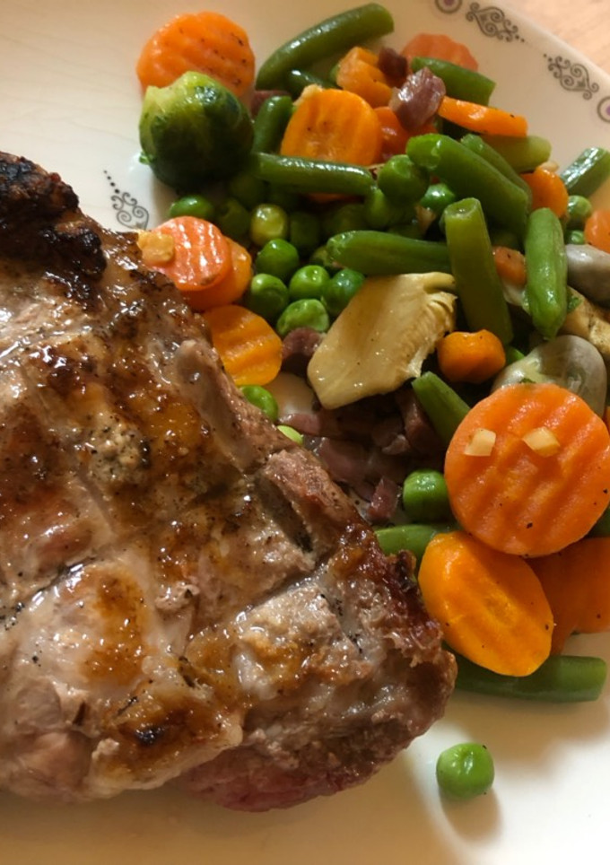 Foto principal de Secreto ibérico a la parrilla con guarnición de verduras salteadas ! 🤤🤪