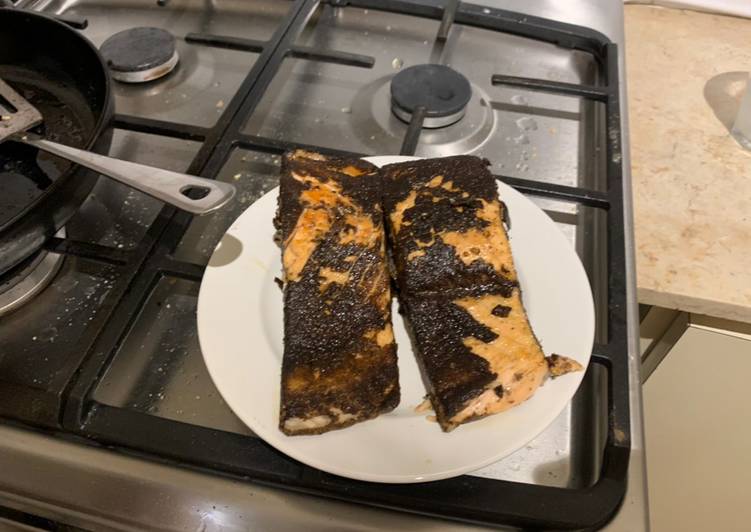 Steps to Make Speedy Grilled Salmon in Black Pepper