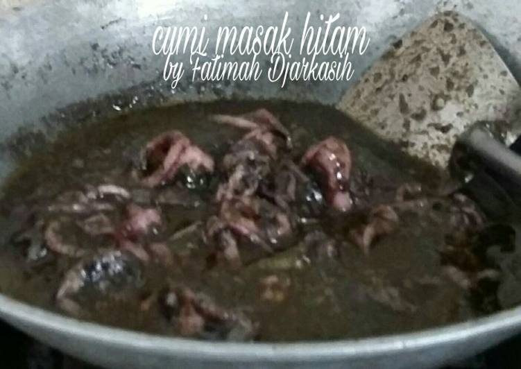 Cumi masak hitam