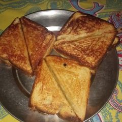 A picture of Patato sandwich.
