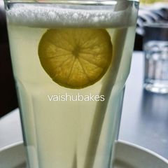 A picture of Badam Pisin Lemonade.