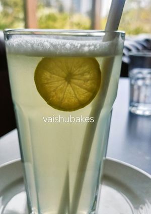 A picture of Badam Pisin Lemonade.