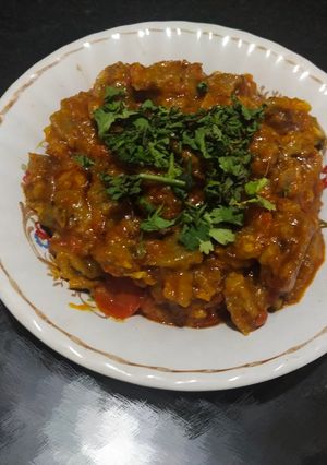 વઘારેલો રોટલો(Vagharelo Rotlo Recipe In Gujarati) રેસીપી મુખ્ય ફોટો