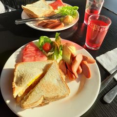 A picture of Sausage sandwiches.