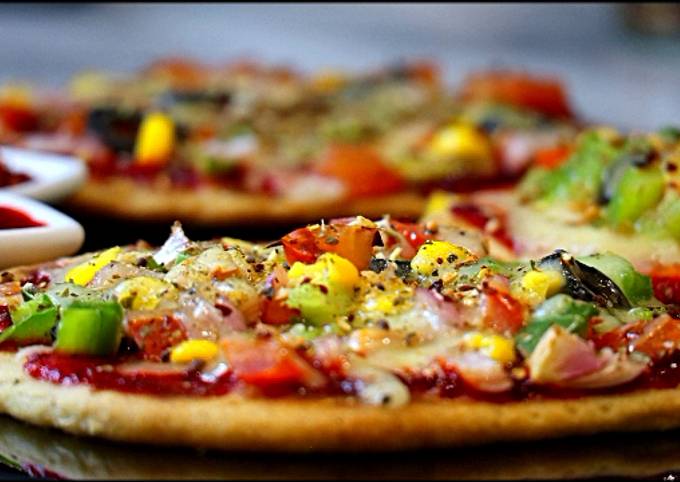 MINI PIZZA ON TAWA | No OVEN | VEGETABLE MINI PIZZA FOR KIDS |QUICK & EASY PIZZA RECIPE