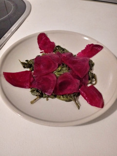 Una foto de Carpaccio de Remolacha