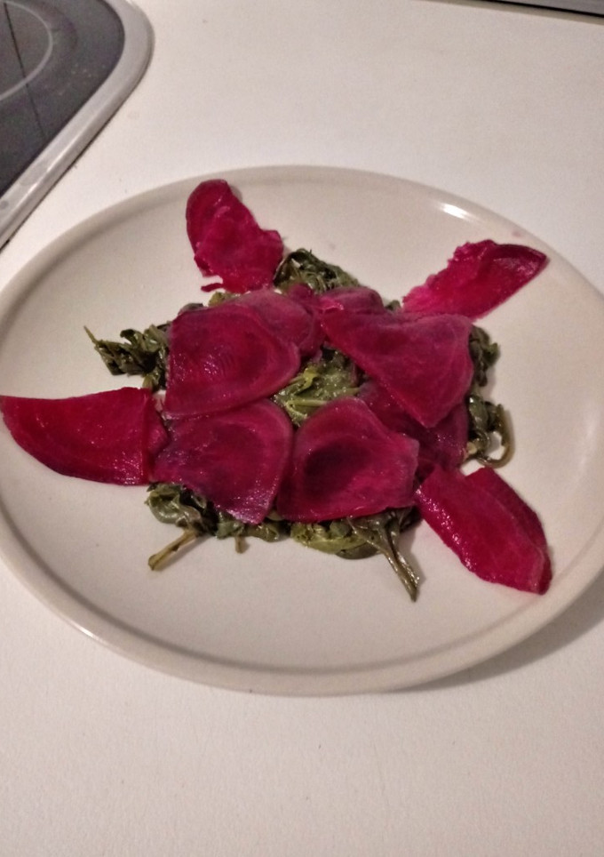 Una foto de Carpaccio de Remolacha