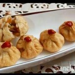 A picture of Veg Fried Momos.