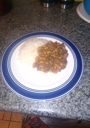 A picture of Beef mince and rice.