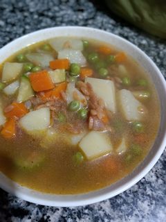 صورة لوصفة شوربه خضار بلسان العصفور
