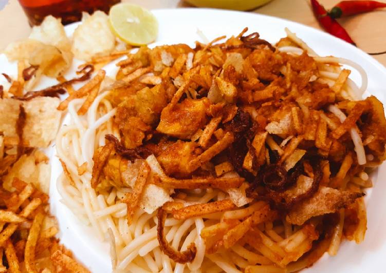 Step-by-Step Guide to Prepare Chicken Khaosuey