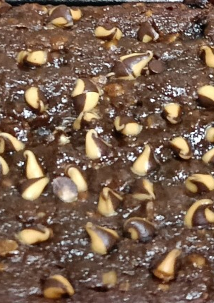 A picture of Date, Walnut & Mocha Slice.