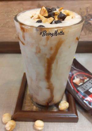 A picture of Hazelnut Banana Shake.