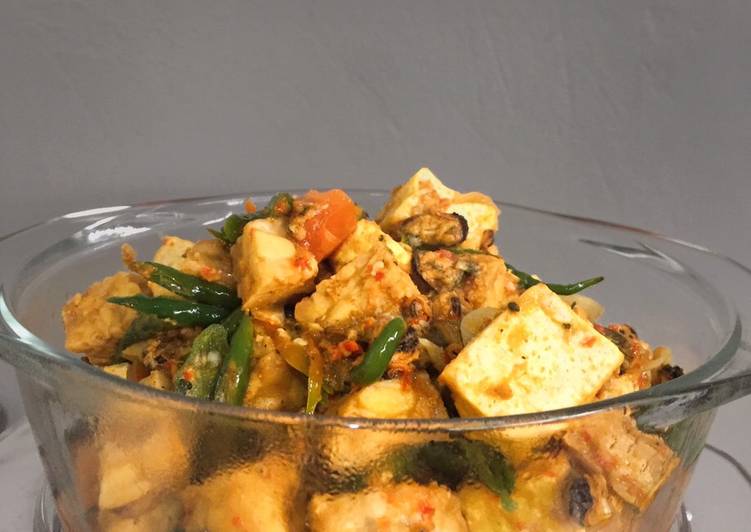 Bahan memasak Tauco kerang tahu tempe yang Sempurna