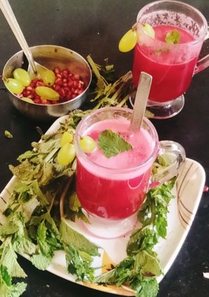 A picture of INSTANT POMEGRANATE Juice 😋.