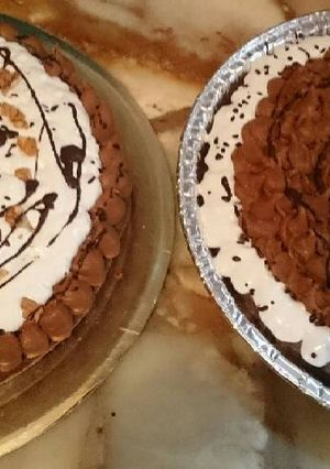 Una foto de Torta Brawnie con merengue y dulce de leche