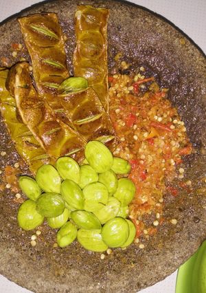 Foto resep Sambel Bawang Petai