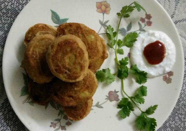 Steps to Make Perfect Pin wheel samosa