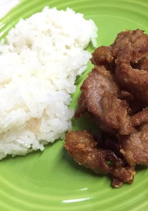 รูปของ ข้าวเหนียวหมูทอด