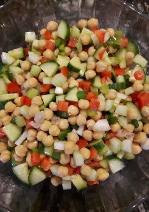 A picture of Chick Pea Salad.