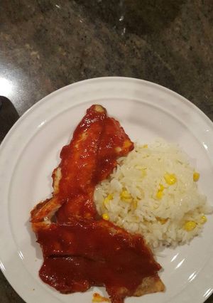Una foto de Cuaresma: Filete de pescado en salsa de guajillo