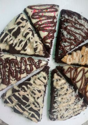 A picture of Pizza brownies.