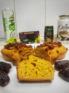 Foto de Bolo de laranja e tâmaras (sem açúcar)