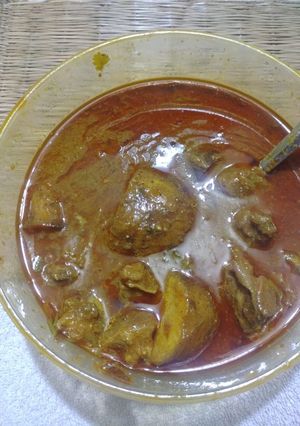 A picture of Mutton and potato cury.
