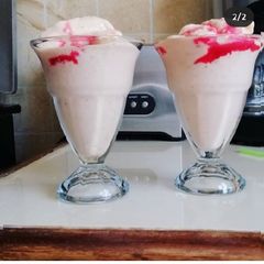 A picture of POWER BREAKFAST SMOOTHIE 😋 #breakfastideas.