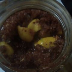 Lemon pickle ( nimbu ka khatta - meetha aachar A picture of Lemon pickle ( nimbu ka khatta - meetha aachar.
