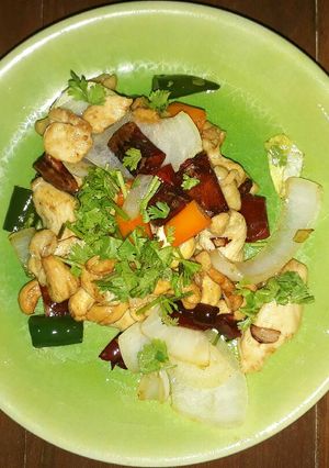 รูปของ ไก่ผัดเม็ดมะม่วง