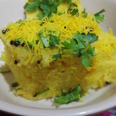 A picture of Khaman dhokla.