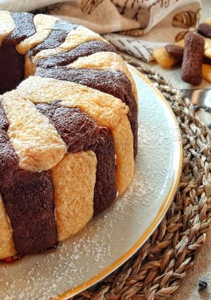 A picture of Semifreddo with Pavesini Cookies.