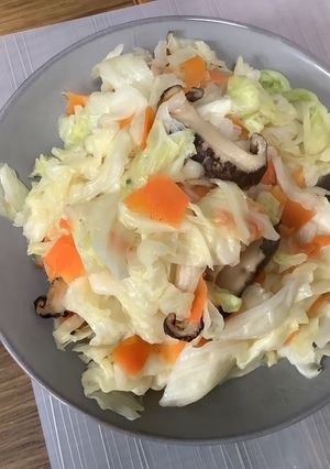 炒高麗菜 的食譜成品照片