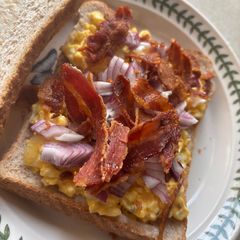 A picture of Bacon and Egg Sandwich.