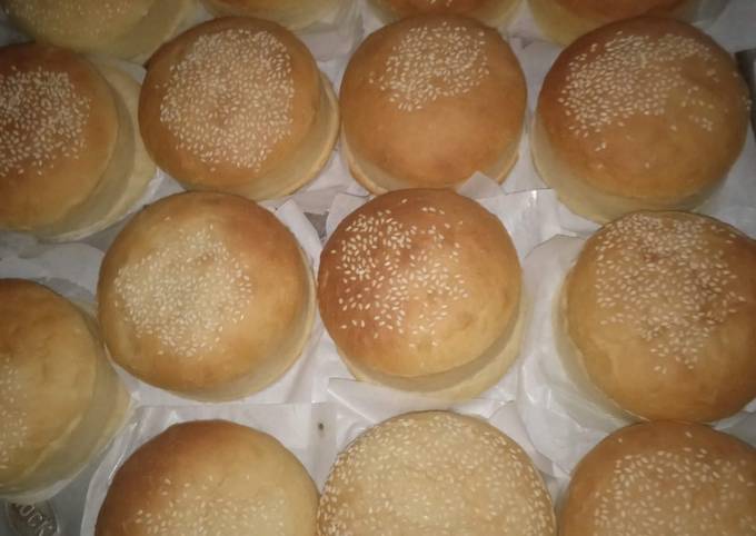 Resep Roti Bun Burger Empuk Oleh Krisma Trirezkya Peri Cookpad 4363