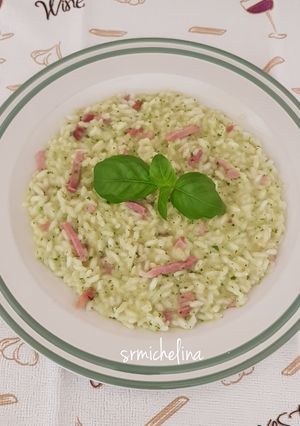 Foto di Risotto al pesto e speck