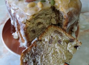 Una foto de Panettone en panetera