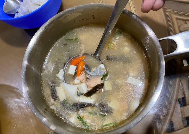 Rahasia Membuat Sup Miso Salmon Tahu Cabe Anti Gagal!