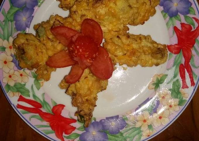 Resep Bakwan Jagung Krispi diluar lembut didalam yang Menggugah Selera